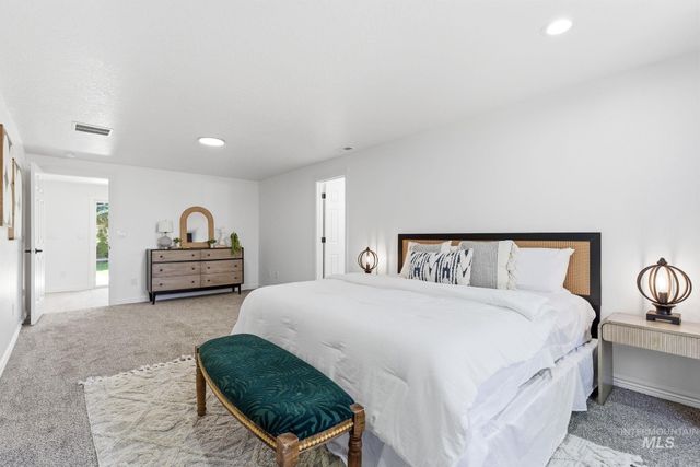 2425 S Morning Sun Crt, Nampa, ID 83686