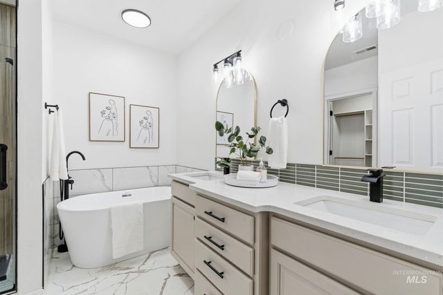2425 S Morning Sun Crt, Nampa, ID 83686