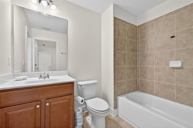 1107 Halletts Peak Place, Lawrenceville, GA 30044