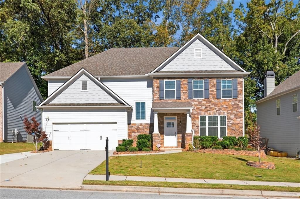 1107 Halletts Peak Place, Lawrenceville, GA 30044