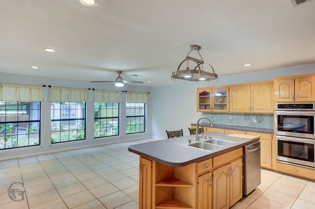 2624 Southcrest Drive, Haughton, LA 71037