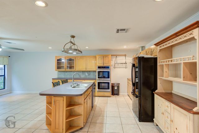 2624 Southcrest Drive, Haughton, LA 71037