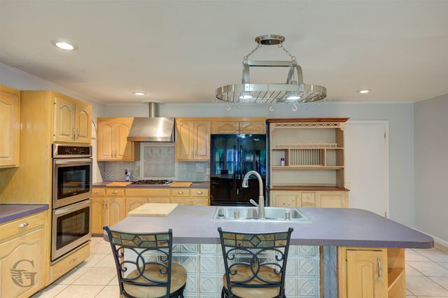 2624 Southcrest Drive, Haughton, LA 71037