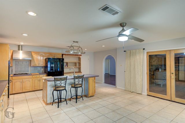 2624 Southcrest Drive, Haughton, LA 71037