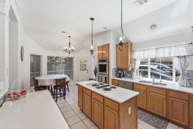 18811 Racquet Sports Way, Humble, TX 77346