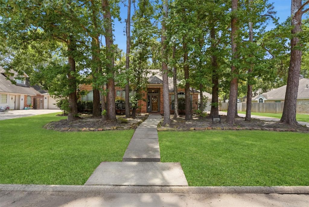 18811 Racquet Sports Way, Humble, TX 77346