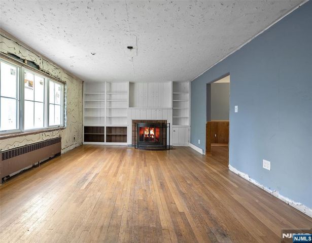 259 W Glen Avenue, Ridgewood, NJ 07450