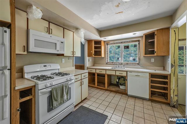 259 W Glen Avenue, Ridgewood, NJ 07450