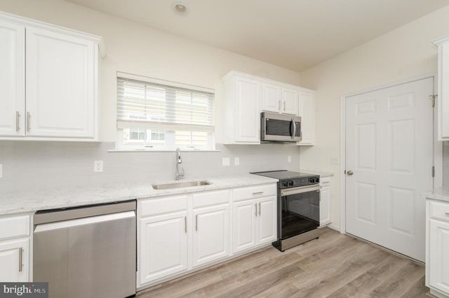 631 THOREAU DR, Mount Joy, PA 17552