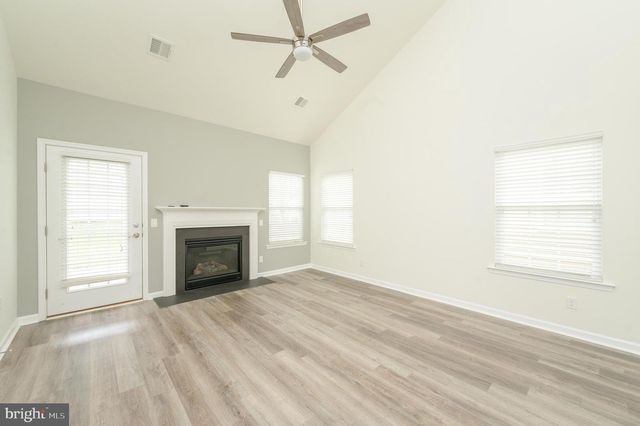 631 THOREAU DR, Mount Joy, PA 17552