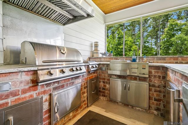 24205 S Frost Rd, Livingston, LA 70754