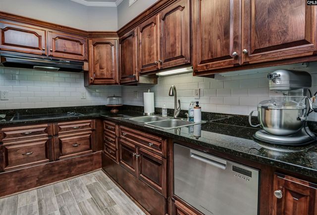 619 King 306, Columbia, SC 29205