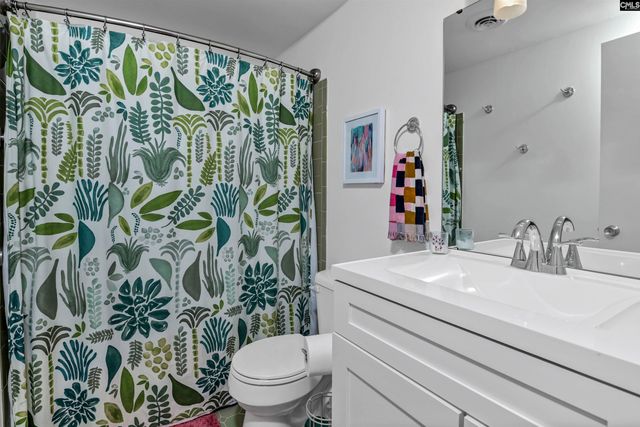 619 King 306, Columbia, SC 29205