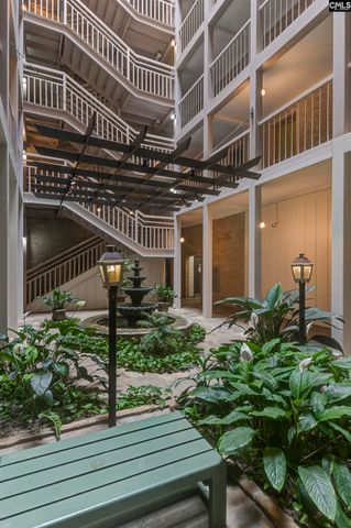 619 King 306, Columbia, SC 29205