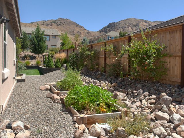 10326 Palladium Mine Drive, Reno, NV 89521