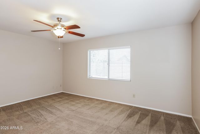 5620 W HEARN Road, Glendale, AZ 85306