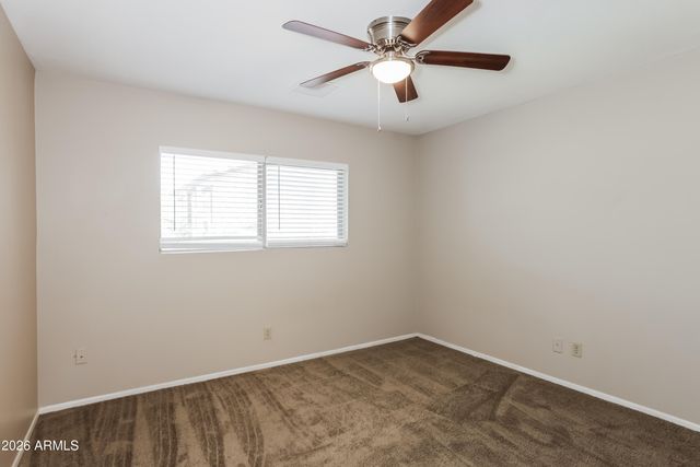 5620 W HEARN Road, Glendale, AZ 85306