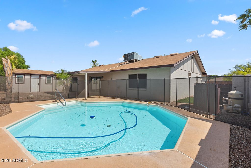 5620 W HEARN Road, Glendale, AZ 85306 — photo 5