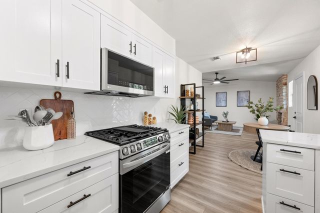 7002 Teaberry DR, Austin, TX 78745