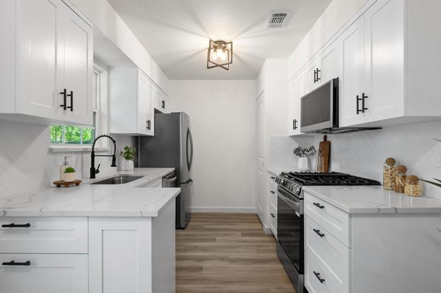 7002 Teaberry DR, Austin, TX 78745