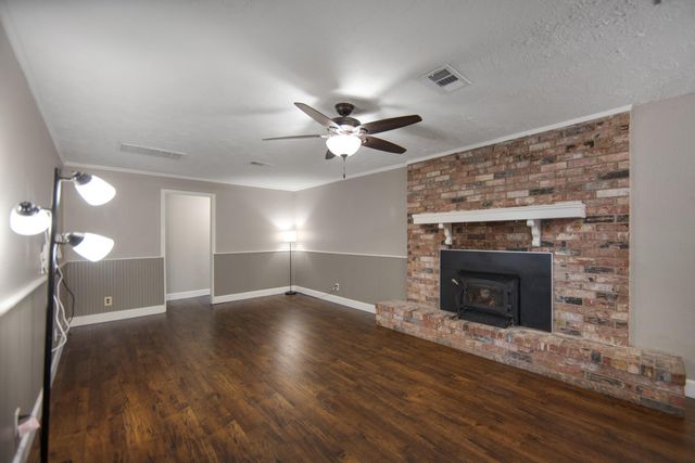 8810 Seber Drive, Tomball, TX 77375