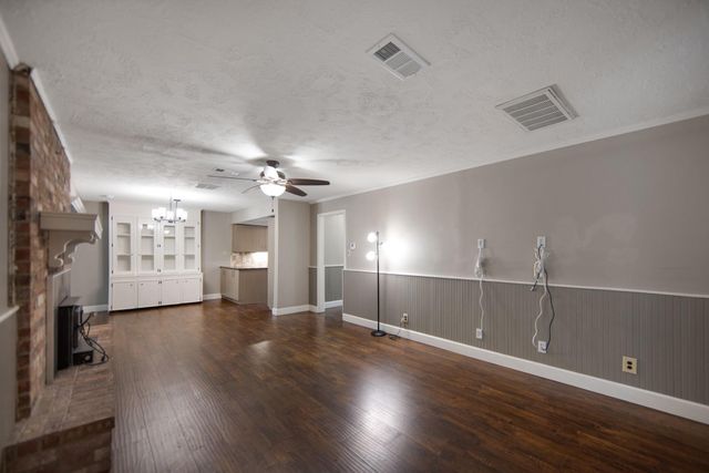 8810 Seber Drive, Tomball, TX 77375