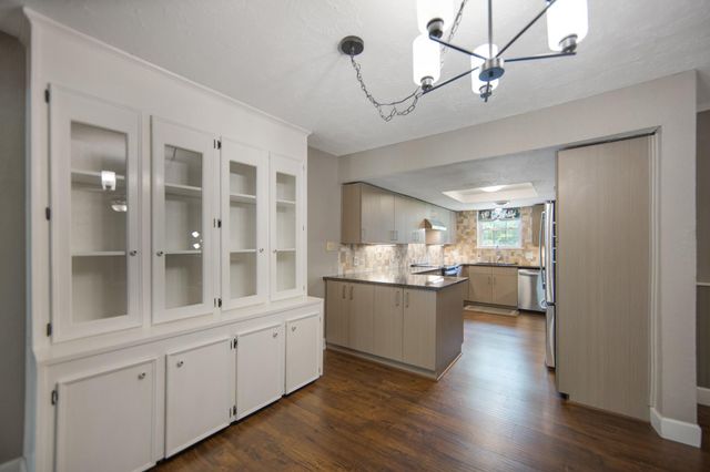 8810 Seber Drive, Tomball, TX 77375