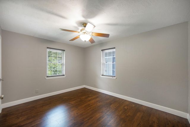 8810 Seber Drive, Tomball, TX 77375