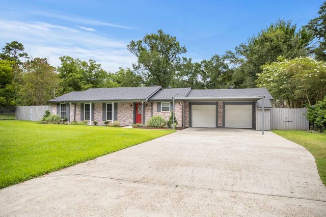 8810 Seber Drive, Tomball, TX 77375