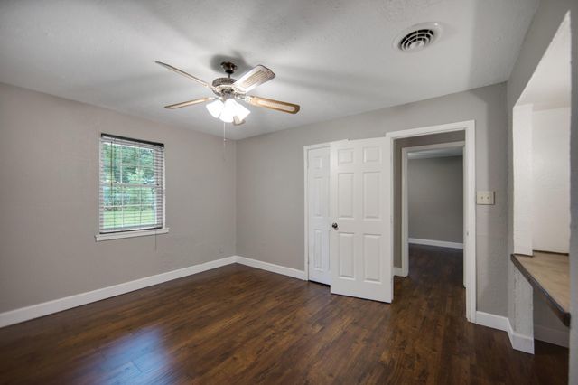 8810 Seber Drive, Tomball, TX 77375