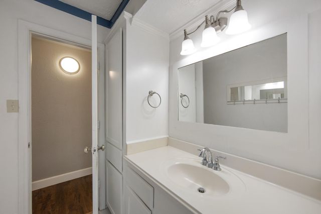 8810 Seber Drive, Tomball, TX 77375