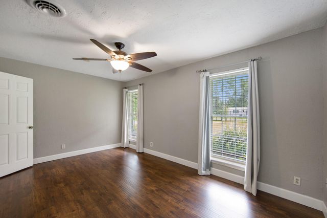 8810 Seber Drive, Tomball, TX 77375
