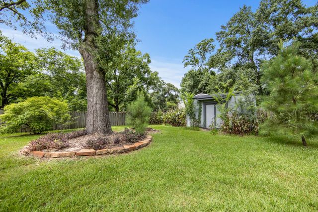 8810 Seber Drive, Tomball, TX 77375