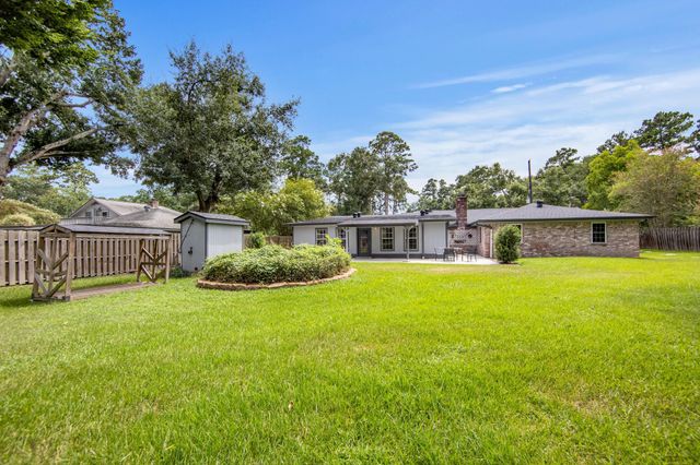 8810 Seber Drive, Tomball, TX 77375