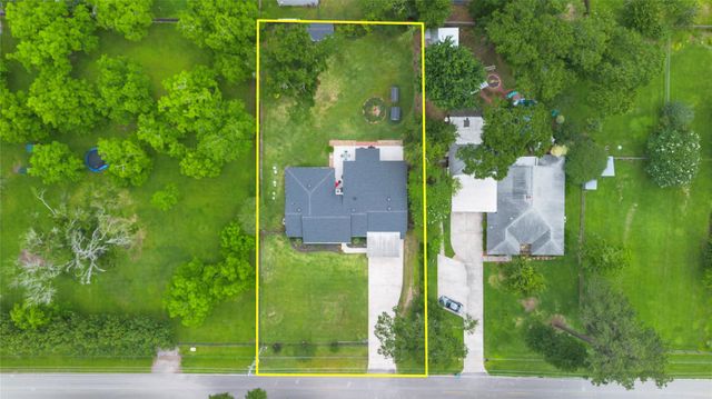 8810 Seber Drive, Tomball, TX 77375