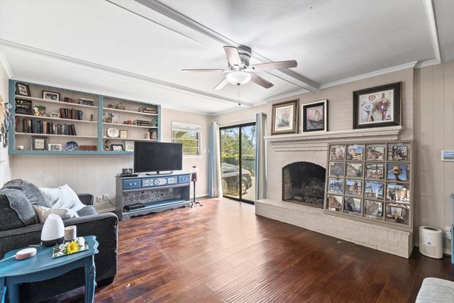 725 Branch Drive, Garland, TX 75041