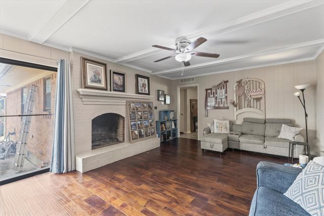 725 Branch Drive, Garland, TX 75041