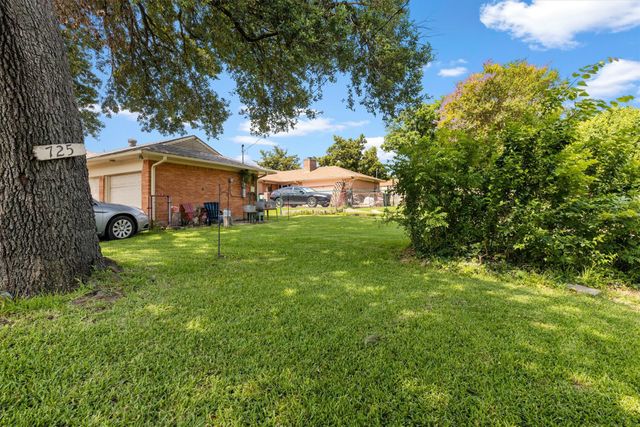 725 Branch Drive, Garland, TX 75041
