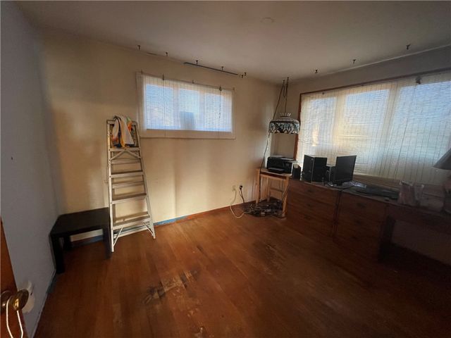 104 Colbaugh Rd, Penn Twp, PA 15085