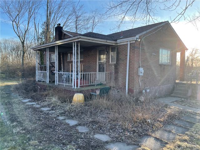 104 Colbaugh Rd, Penn Twp, PA 15085