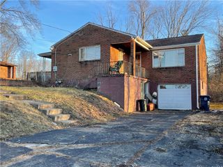104 Colbaugh Rd, Penn Twp, PA 15085