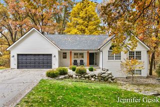 3698 Hathaway Road, Kalamazoo, MI 49009