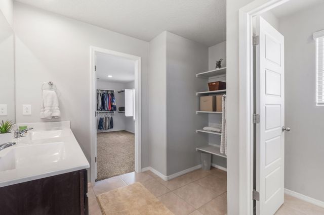 4892 Longs Peak Road NE, Rio Rancho, NM 87144