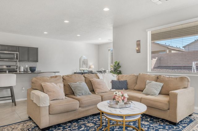 4892 Longs Peak Road NE, Rio Rancho, NM 87144