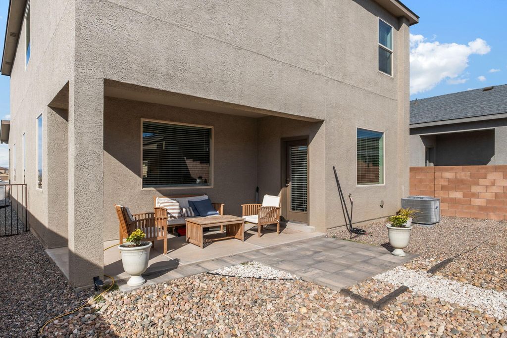 Image 30 of property listing at 4892 Longs Peak Road NE, Rio Rancho, NM 87144