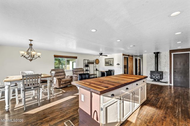 2635 S Edmonds Drive, Carson City, NV 89701