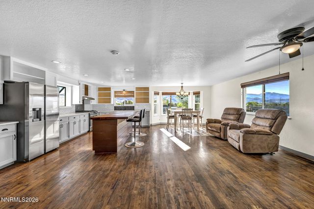 2635 S Edmonds Drive, Carson City, NV 89701