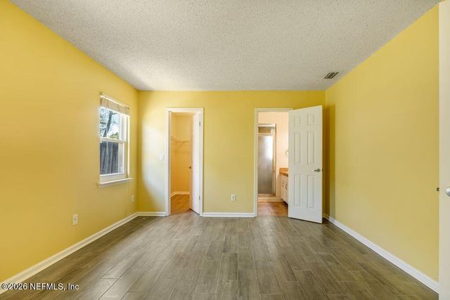 8066 LE HAVRE Drive N, Jacksonville, FL 32277