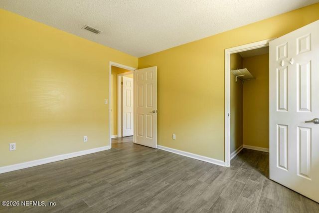 8066 LE HAVRE Drive N, Jacksonville, FL 32277