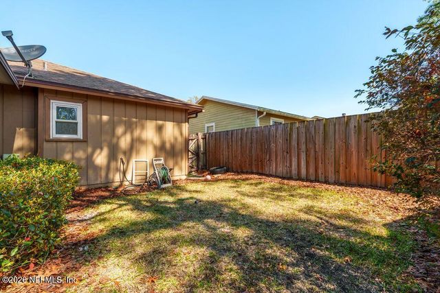 8066 LE HAVRE Drive N, Jacksonville, FL 32277